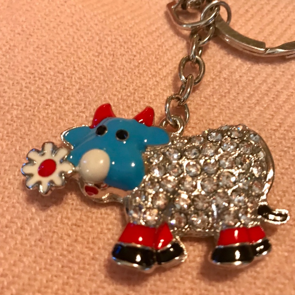 🐄Adorable Rhinestone Keychain/Purse Charm🐄 - Picture 2 of 2